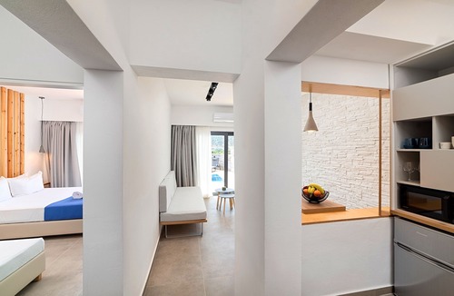 Istron House | Aelia Suites