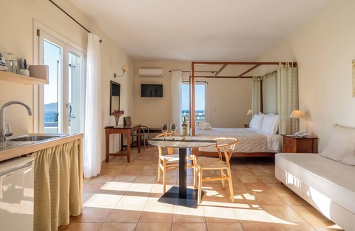 Koufonisia Hotel | Aeolos Hotel