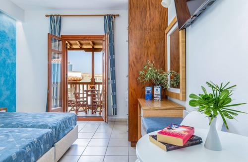 Skopelos Town Hotel | Aeolos Hotel