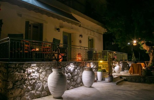 Methana House | Aerides Studios