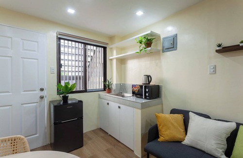 Diliman Apartment | Aesthetic Boho Studio Near Maginhawa & UP
