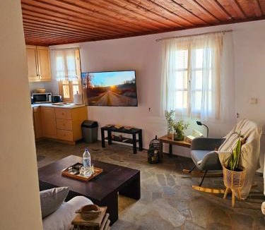 Finiki House | Aether Beach House