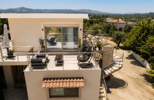 Kremasti Apartment | 'Aetheria' Rooftop Resort with sea view