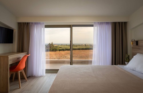 Kalivia Poliyirou House | Aetherion Studios & Suites