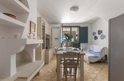 Marina di Marittima Apartment | Affaccio Calipso - PT by BarbarHouse