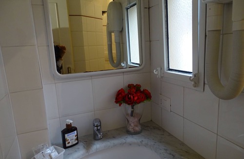 Lucca Historical Center Bed & Breakfast | affittacamere arancio