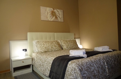 Lucca Historical Center Bed & Breakfast | affittacamere arancio