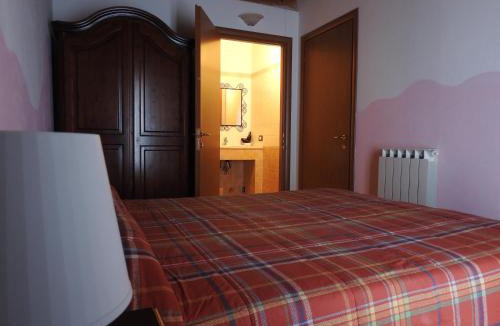 Borghetto di Vara House | Affittacamere "La lanterna delle fate"