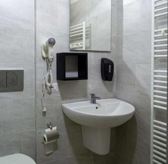 Busto Arsizio House | Affittacamere Limin - Smart Stay - Private Bathroom - near Malpensa , Milano , Rho Fiera