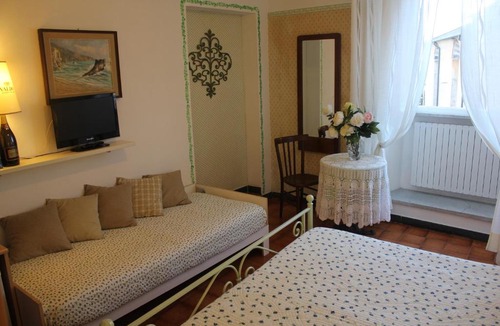 Borgo Antico House | Affittacamere Monica