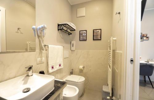Buon Pastore-Sant'Agnese-San Damaso House | Affittacamere Orchidea for Tourists Hesperia Hosp