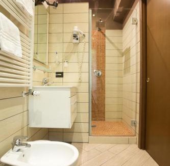 Piacenza Bed & Breakfast | Affittacamere Serena