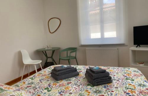 Venzone House | Affittacamere Torrione