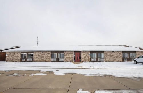 Chesaning House | Affordable Accommodation In The Village of Chesaning! Free Parking Onsite