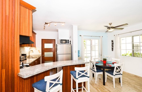 El Cortecito Condo | Affordable & Adorable 2 Bdrm ground level condo near the beach, shopping, & more