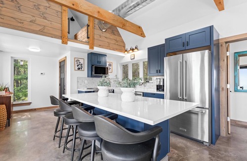 Jasper House | Affordable Arkansas Grand Canyon View with Hot Tub
