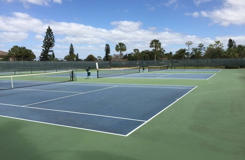 East Naples Condo | Affordable Luxury 2+2 Condo Lots of Amenities 2nd Fl. Near Everything