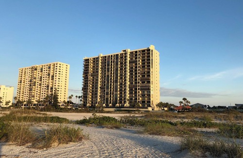 Sand Key Condo | AFFORDABLE LUXURY DIRECTLY ON THE GULF OF MEXICO.
