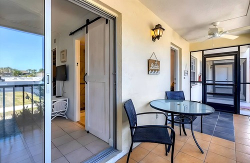 Englewood South Condo | Affordable Relaxation at Palm Manor