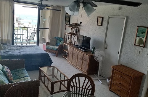 Red Hook Condo | Affordable Studio Condo in Paradise