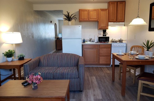 Burlington Hotel | Affordable Suites Burlington