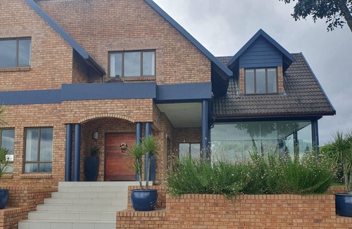 Howick House | African Gem