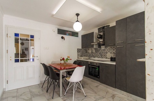 Bakar Bed & Breakfast | Afrodita