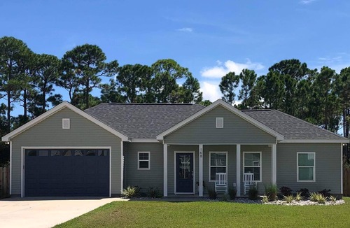 Magnolia Bluffs House | After Dune Delight - 5 min from SGI and Apalachicola