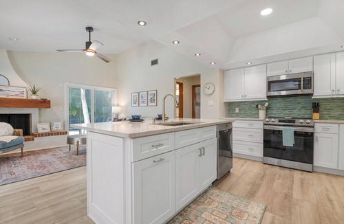 Palma Sola House | ⚓ Agave Sun! Modern, tropical pool home just off Anna Maria Island!⚓