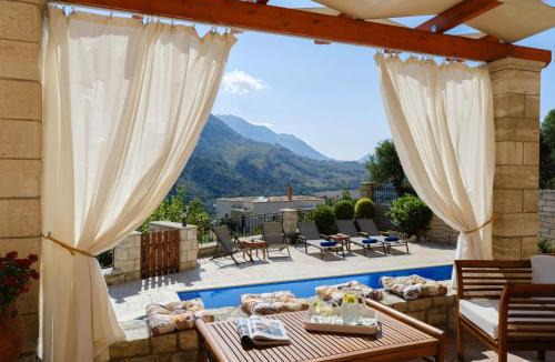 Filaki Villa | Ageri Traditional Villa