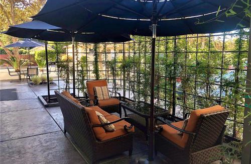Davis Hotel | Aggie Inn, an Ascend Collection Hotel