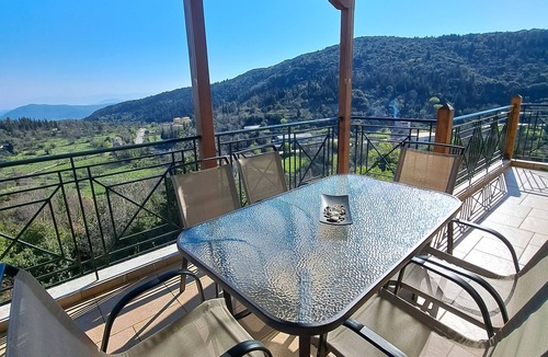 Lazarata Villa | Agnandio maisonette is suitable for families or groups, it hosts up to 7 people