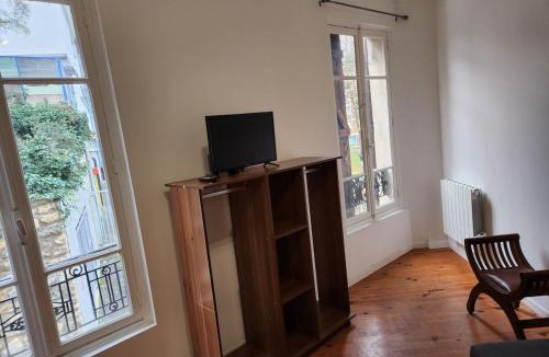 Gentilly Apartment | Agréable et vaste Studio à 350 M de Paris