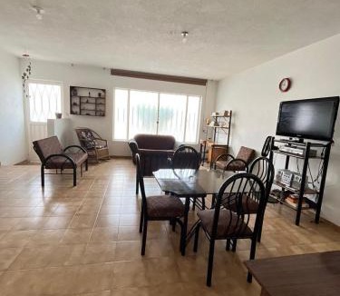 Anapoima House | Agradable casa vacacional cerca al centro de Anapoima