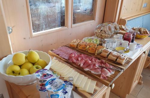 Brez House | Agritur Belsogno B&B