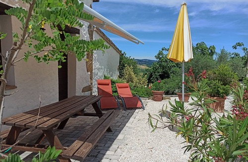 Pergola Apartment | Agriturismo Alla Vecchia Quercia vacation apartment "La Casetta" for 2 persons