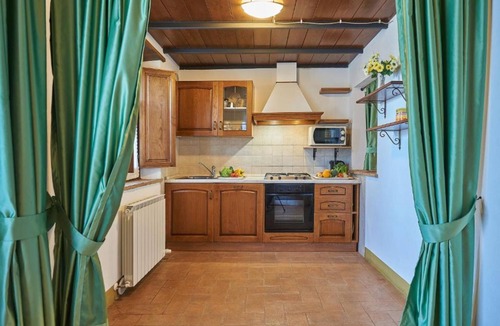 Pienza Apartment | Agriturismo Bonello Flat 3 Bedrooms with Pool, Private Terrace and Wi-Fi