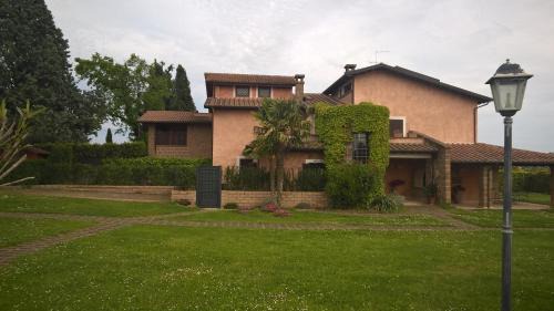 Corchiano Apartment | Agriturismo Villa Iris - Casa Max