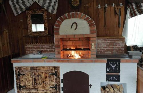 Manastirea Humorului House | Agrituristic House - Sleeps 8 with Garden