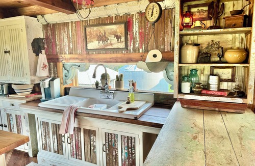 Hutchinson County House | -AH Barn has very unique accommodations with great views in the SD prairie. .