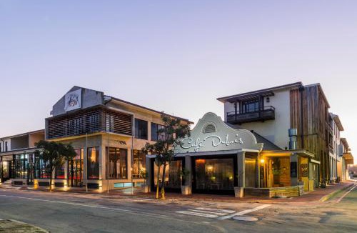 Knysna Central Hotel | aha The Rex Hotel