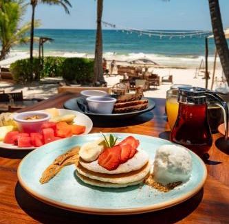 Zona Hotelera Hotel | Ahau Beachfront Tulum Hotel