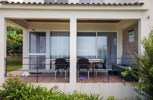 Ponta Delgada House | AHR - Casa Criptomeria, facing the sea, enjoy the welfare, peace and tranquility