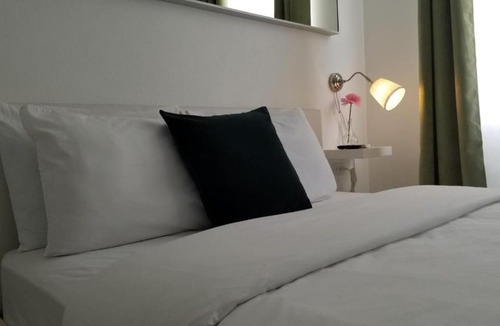 Llanos Apartment | Aibonito Hotel 206