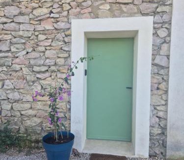 Aigues-Vives Apartment | Aigues-Vives Appartement