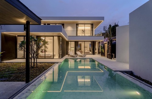 Choeng Thale Villa | Aileen Layan Villa 6/ 4BR Forest/ 2 Minutes Beach