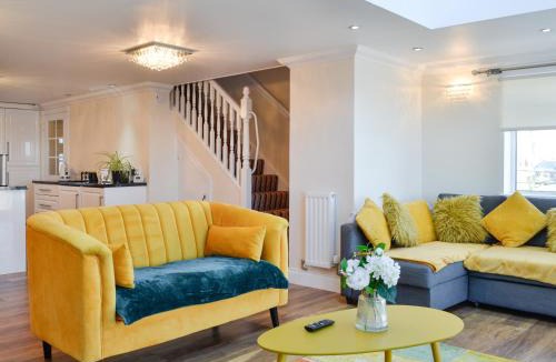 Stranraer House | Ailsa Craig View
