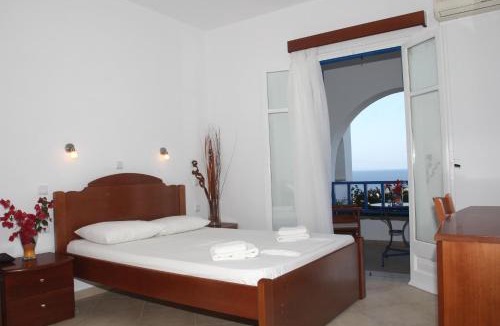 Ag. Georgios Hotel | Aiolos Iraklia