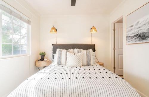 Crown Point House | Air Concierge Pacific Beach Breezy Cottages 1