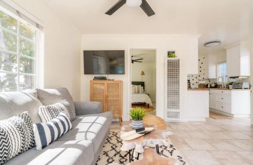 Crown Point House | Air Concierge Pacific Beach Breezy Cottages 1